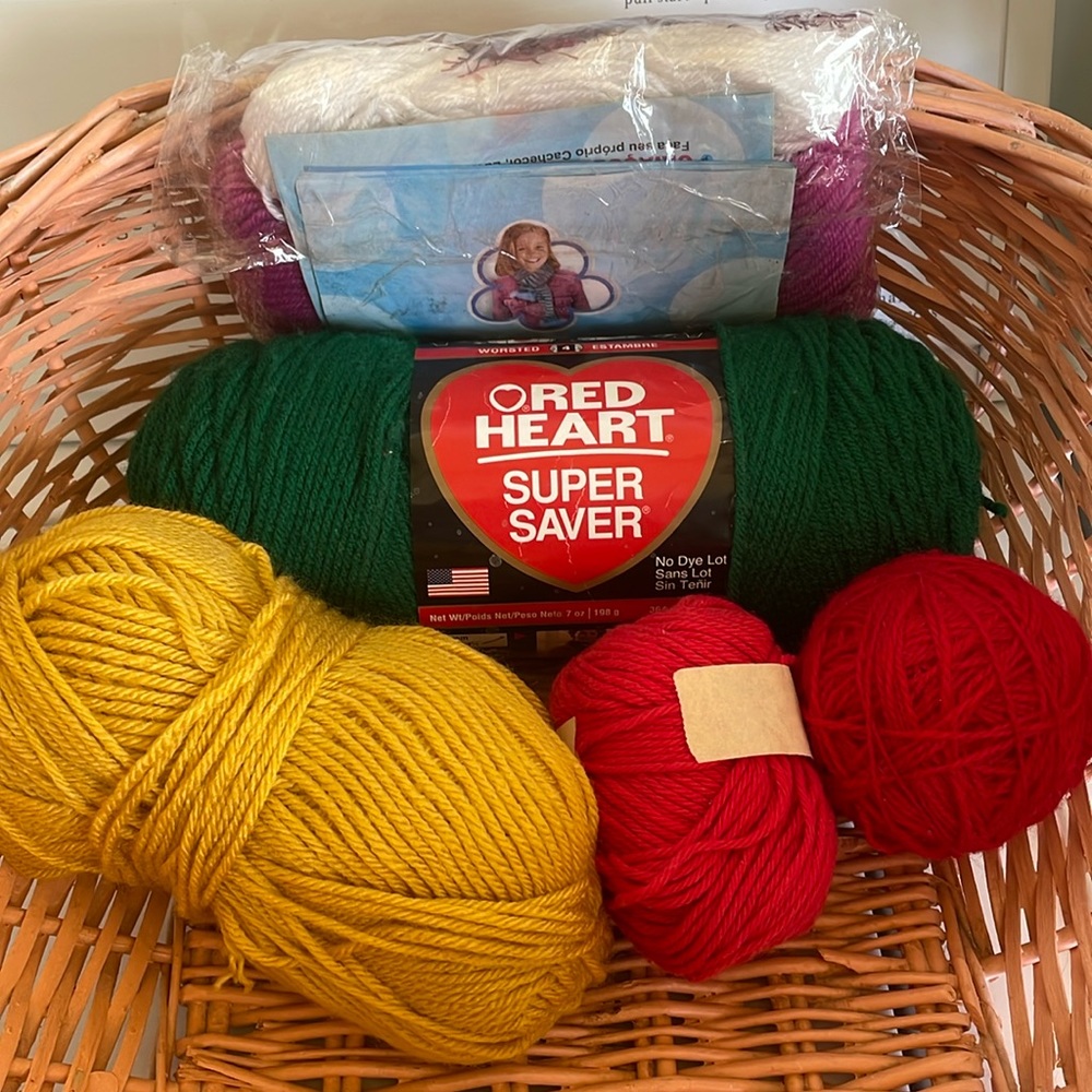 Yarn Knitting 🧶 Lot 5 Total Miscellaneous